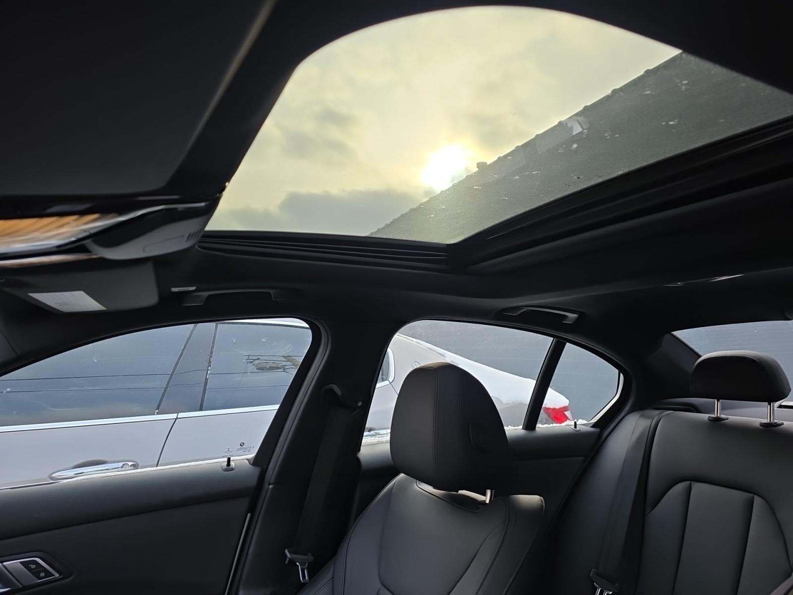 2021 BMW 3 Series 330i RWD