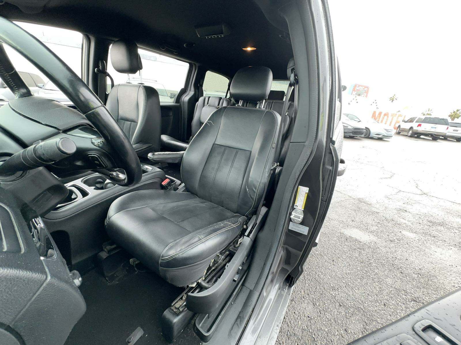 2017 Dodge Grand Caravan SXT FWD