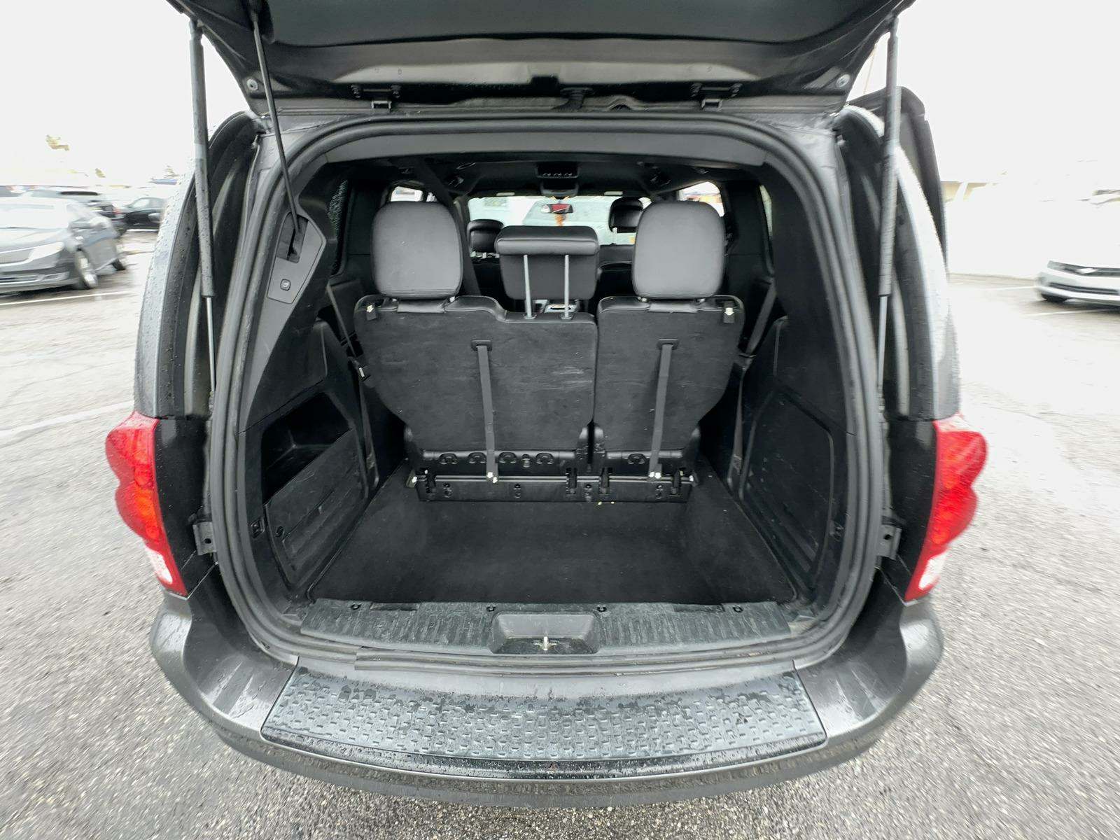 2017 Dodge Grand Caravan SXT FWD