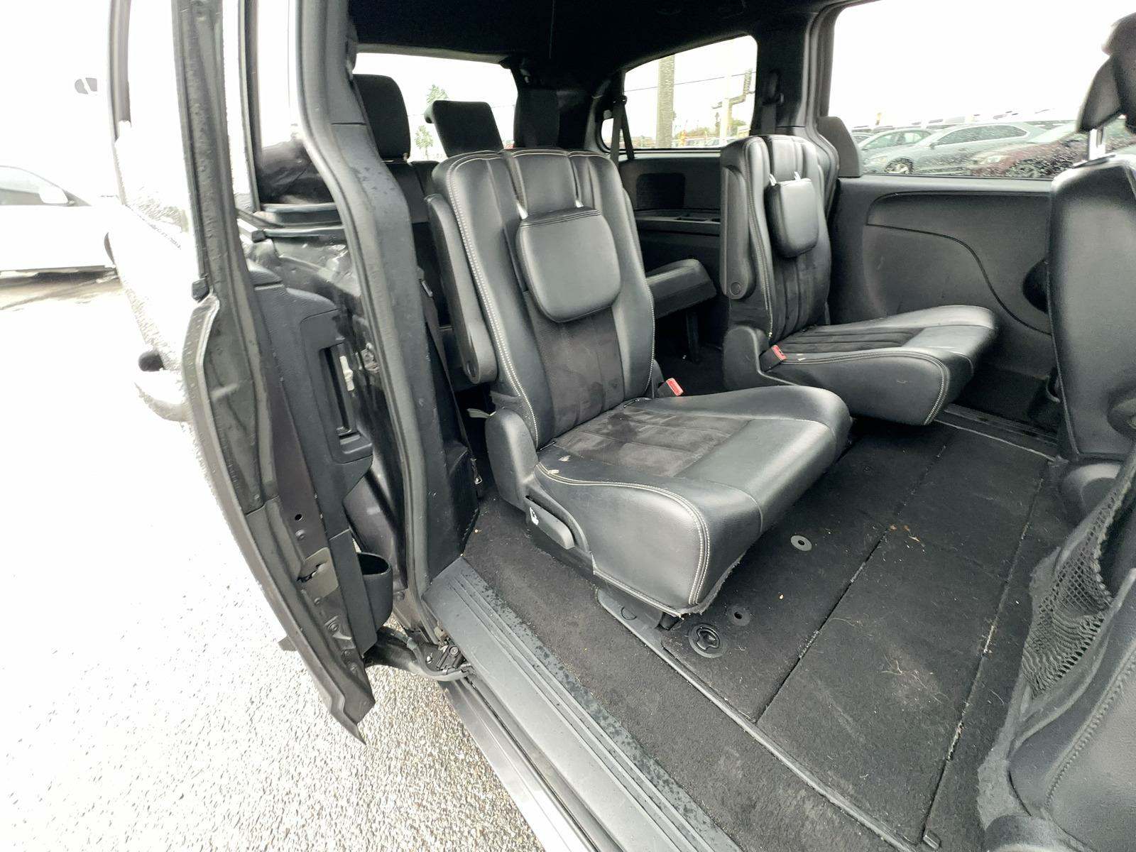 2017 Dodge Grand Caravan SXT FWD