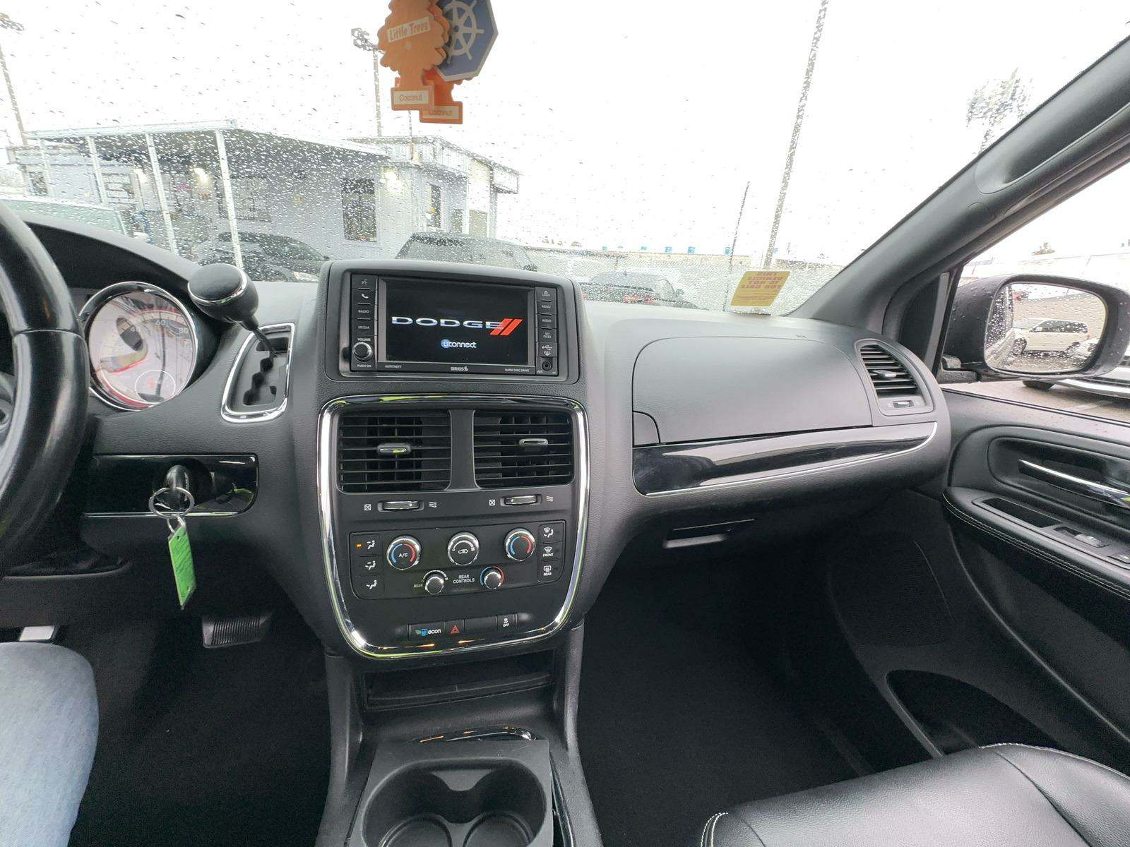 2017 Dodge Grand Caravan SXT FWD