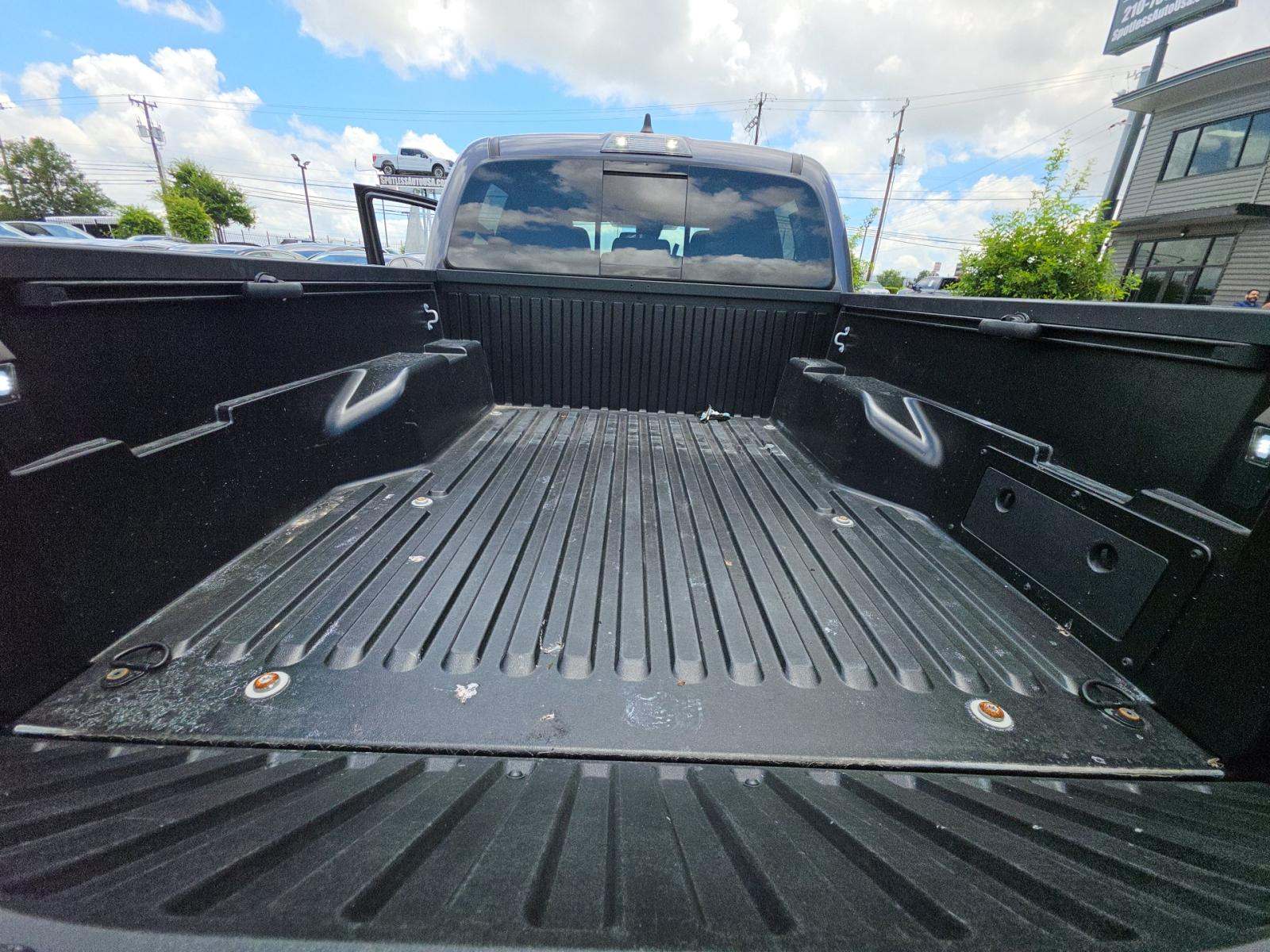 2023 Toyota Tacoma SR5 RWD
