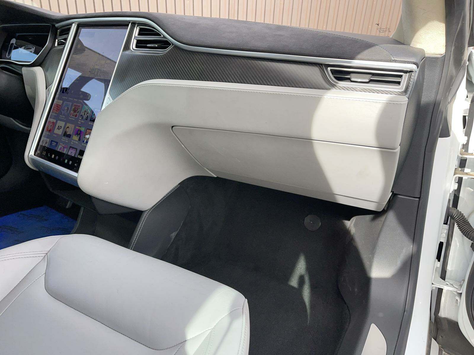 2015 Tesla Model S P85D AWD