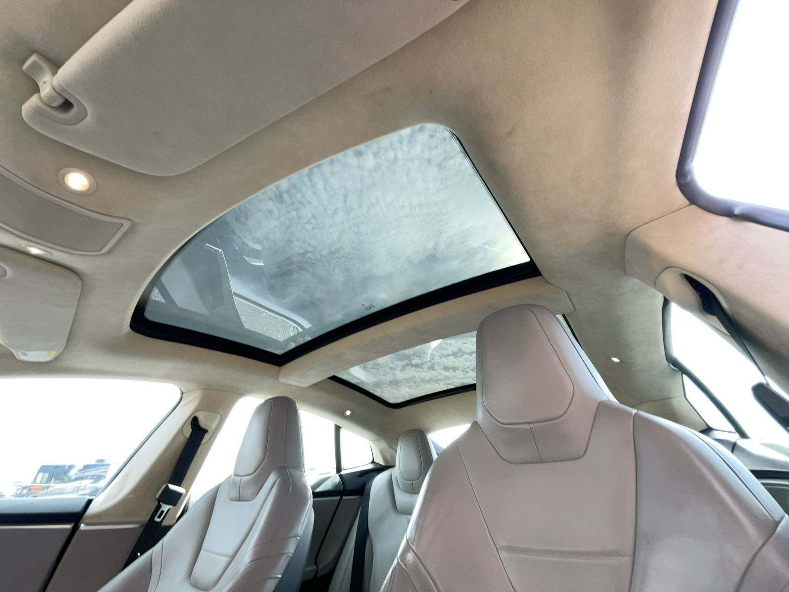 2015 Tesla Model S P85D AWD