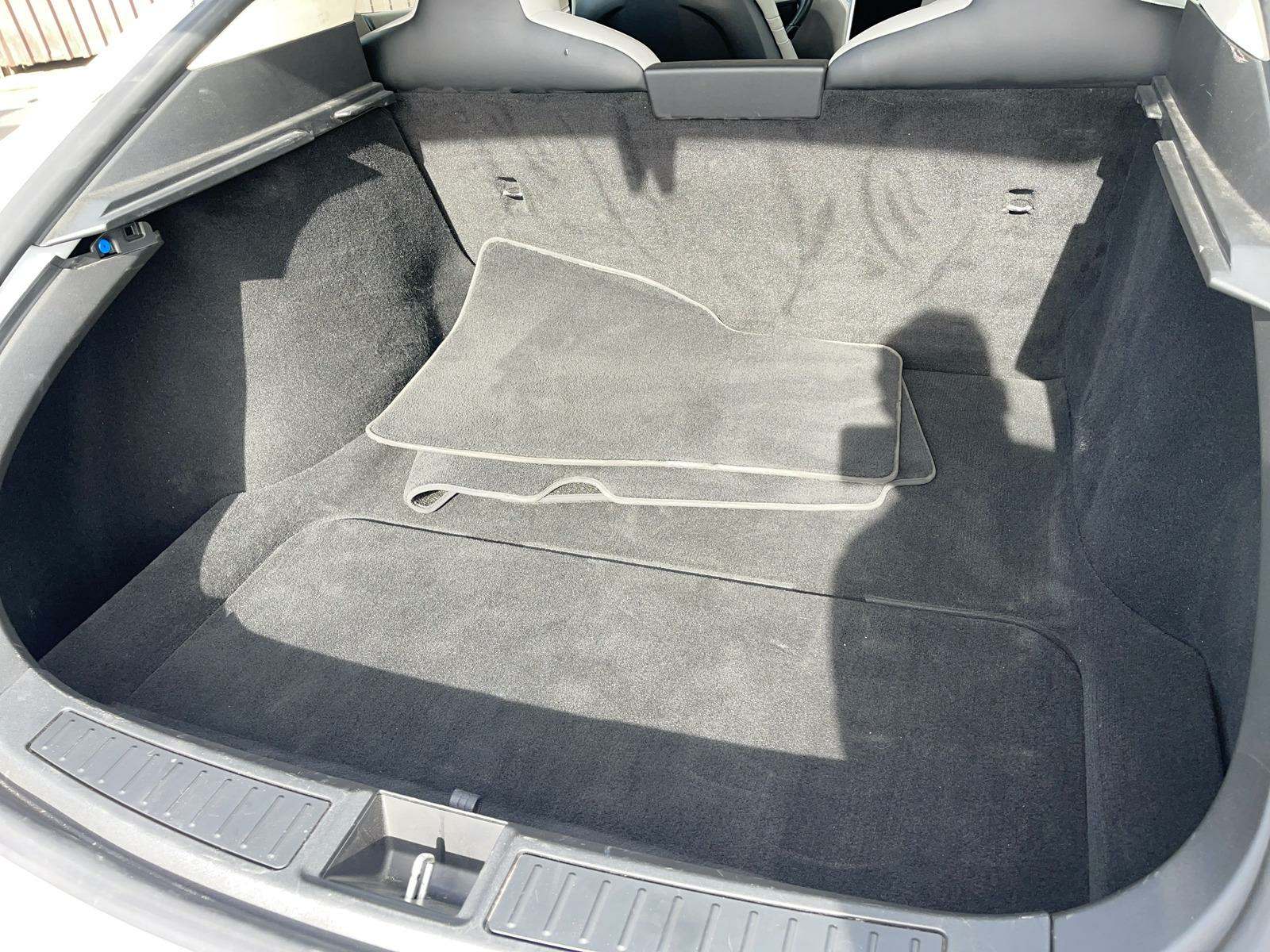 2015 Tesla Model S P85D AWD