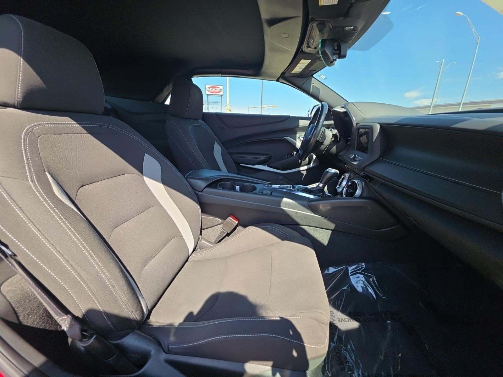 2023 Chevrolet Camaro 1LT RWD