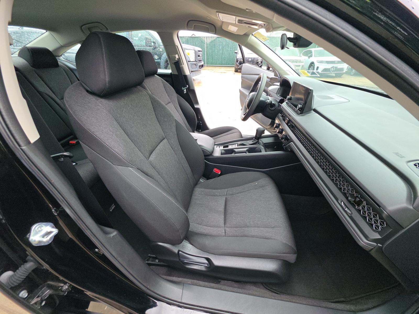 2023 Honda Accord LX FWD