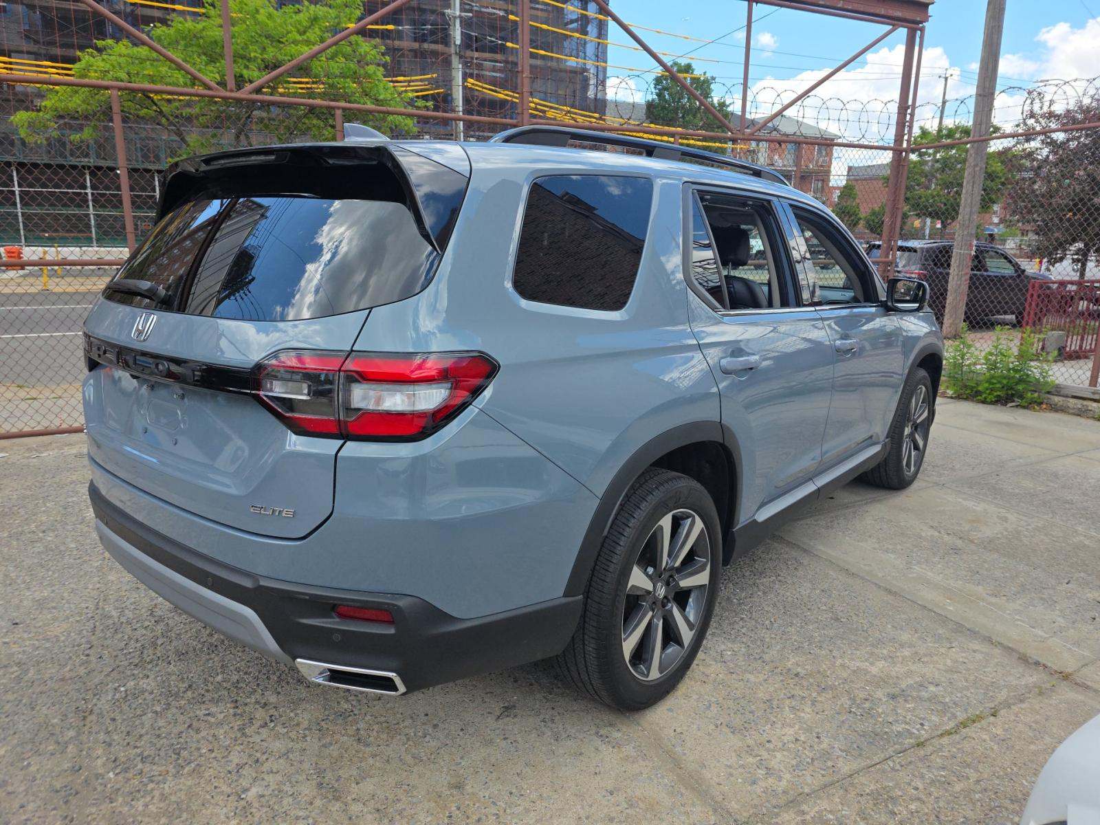 2024 Honda Pilot Elite AWD