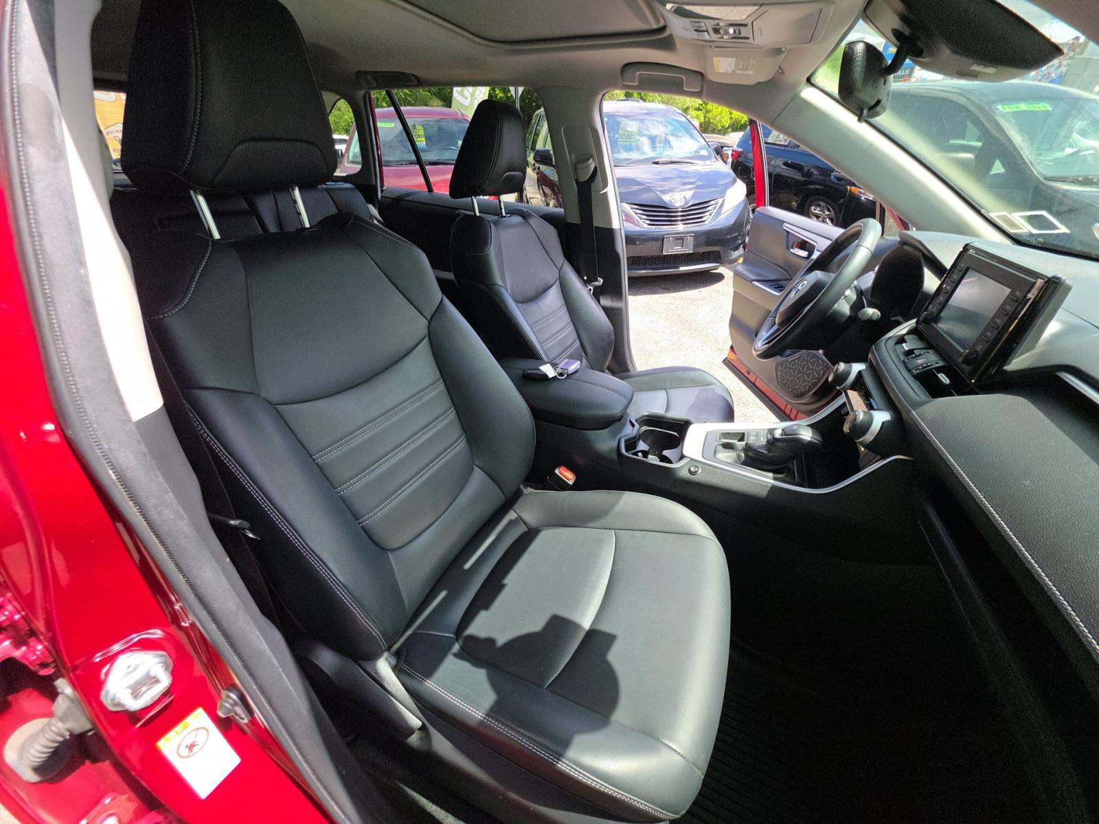 2019 Toyota RAV4 XLE Premium AWD