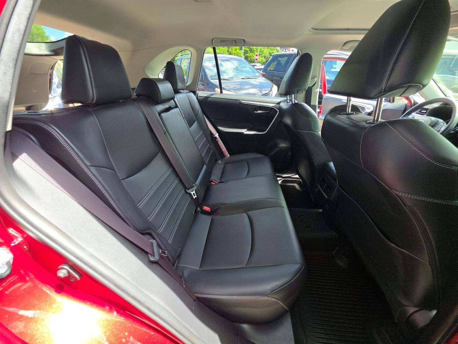 2019 Toyota RAV4 XLE Premium AWD