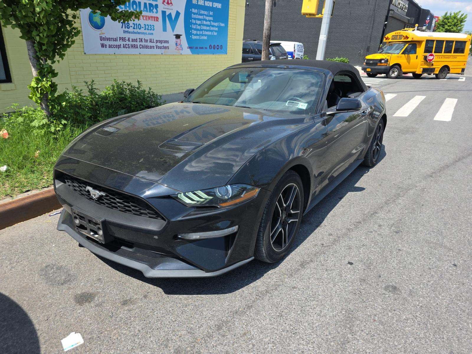 FORD MUSTANG - 1
