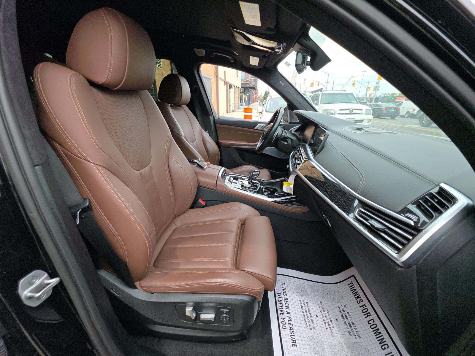 2022 BMW X7 xDrive40i AWD