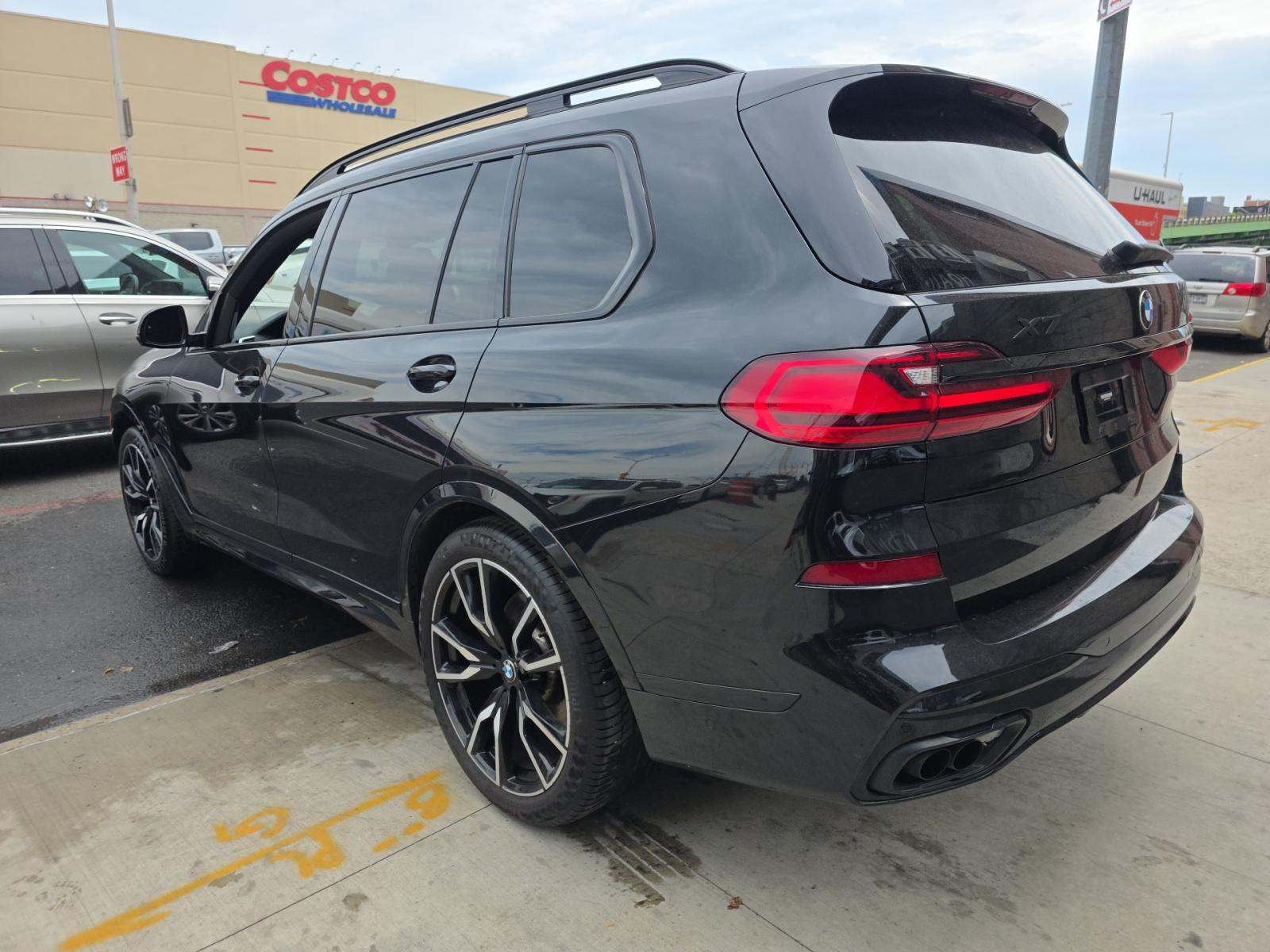 2022 BMW X7 xDrive40i AWD