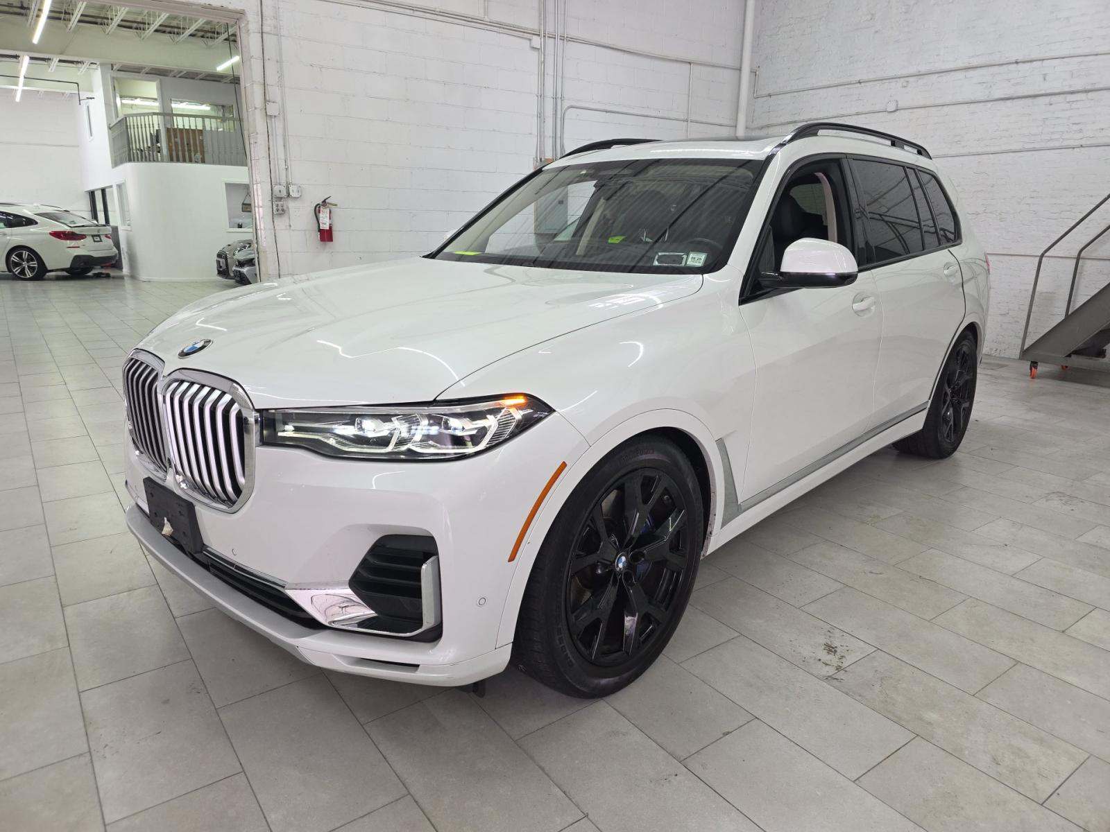 2022 BMW X7 xDrive40i AWD