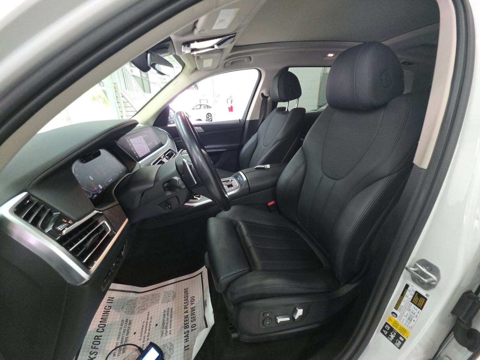 2022 BMW X7 xDrive40i AWD