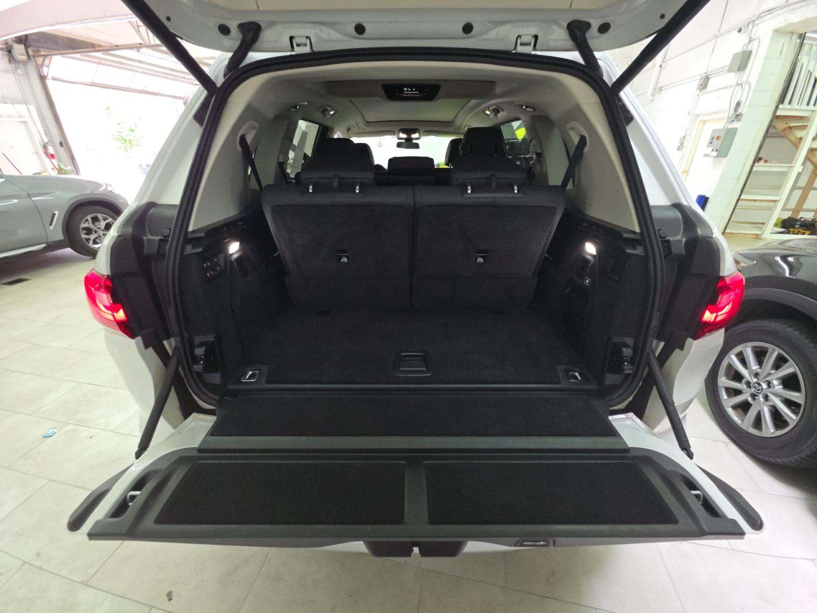2022 BMW X7 xDrive40i AWD