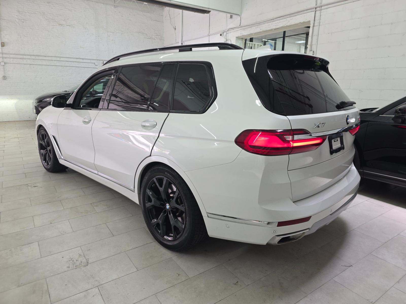 2022 BMW X7 xDrive40i AWD