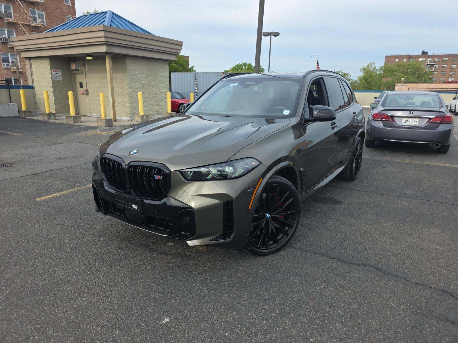 2024 BMW X5 M60i xDrive AWD