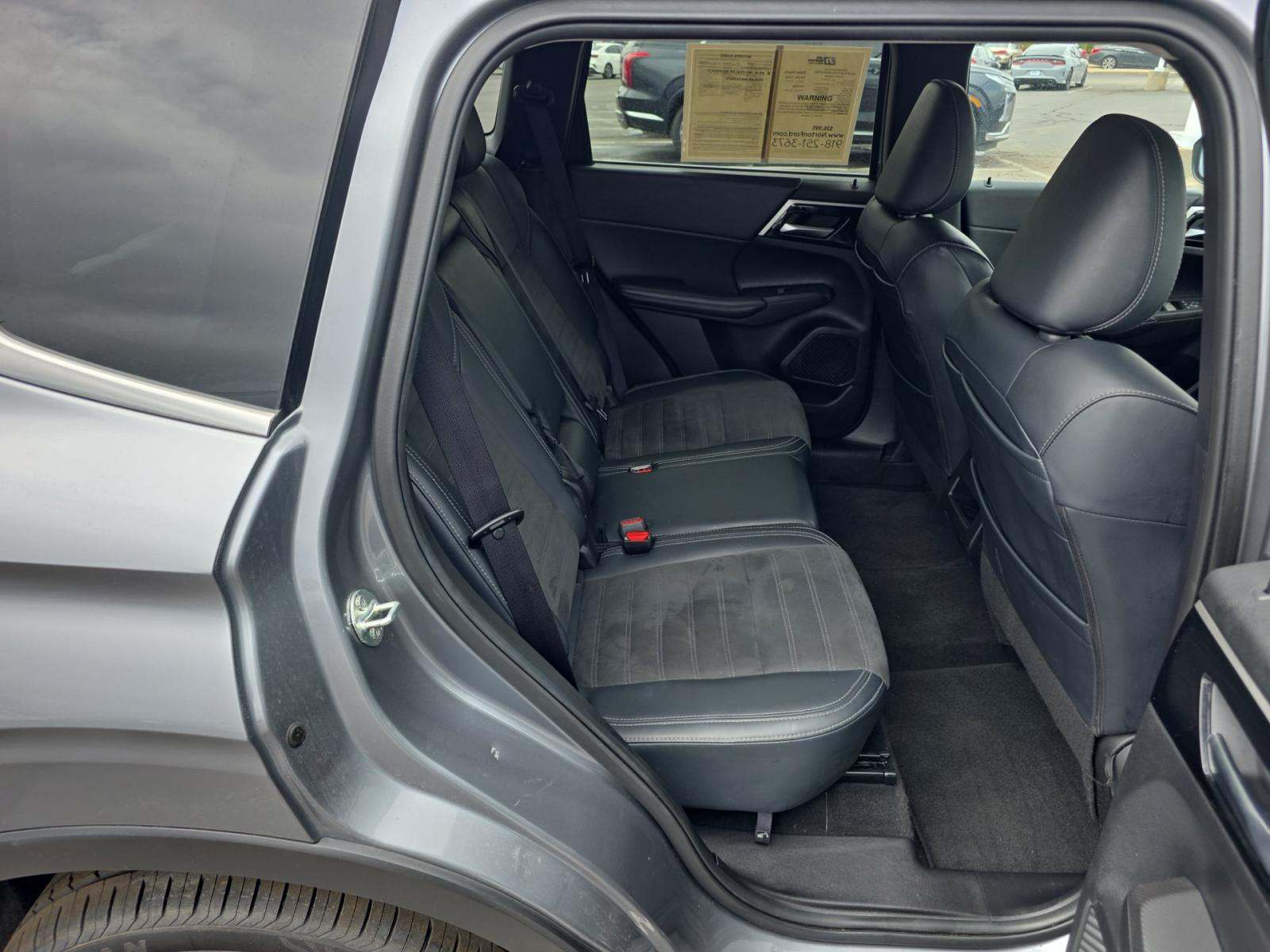 2024 Mitsubishi Outlander SE FWD