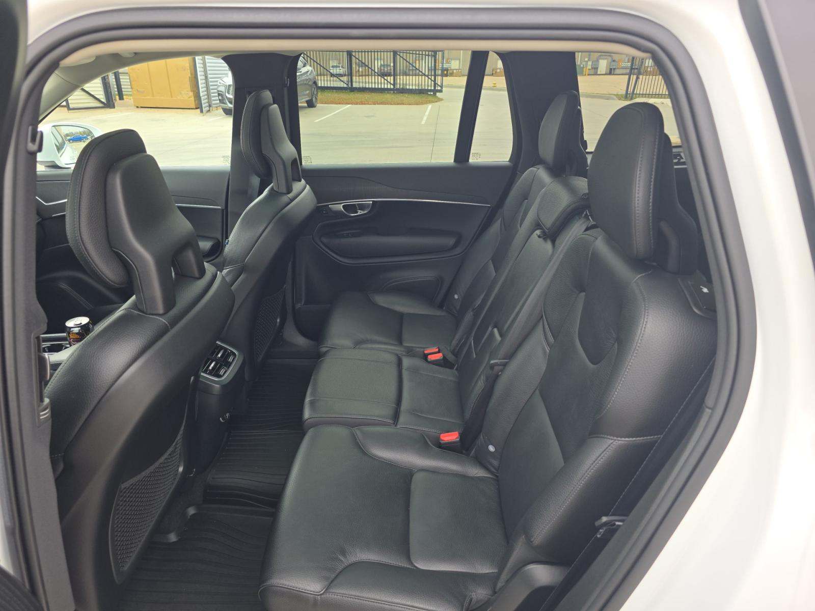 2020 Volvo XC90 T5 Momentum AWD