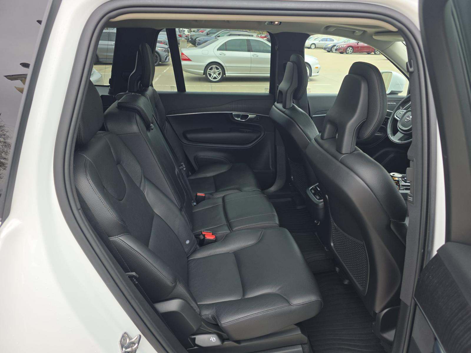 2020 Volvo XC90 T5 Momentum AWD