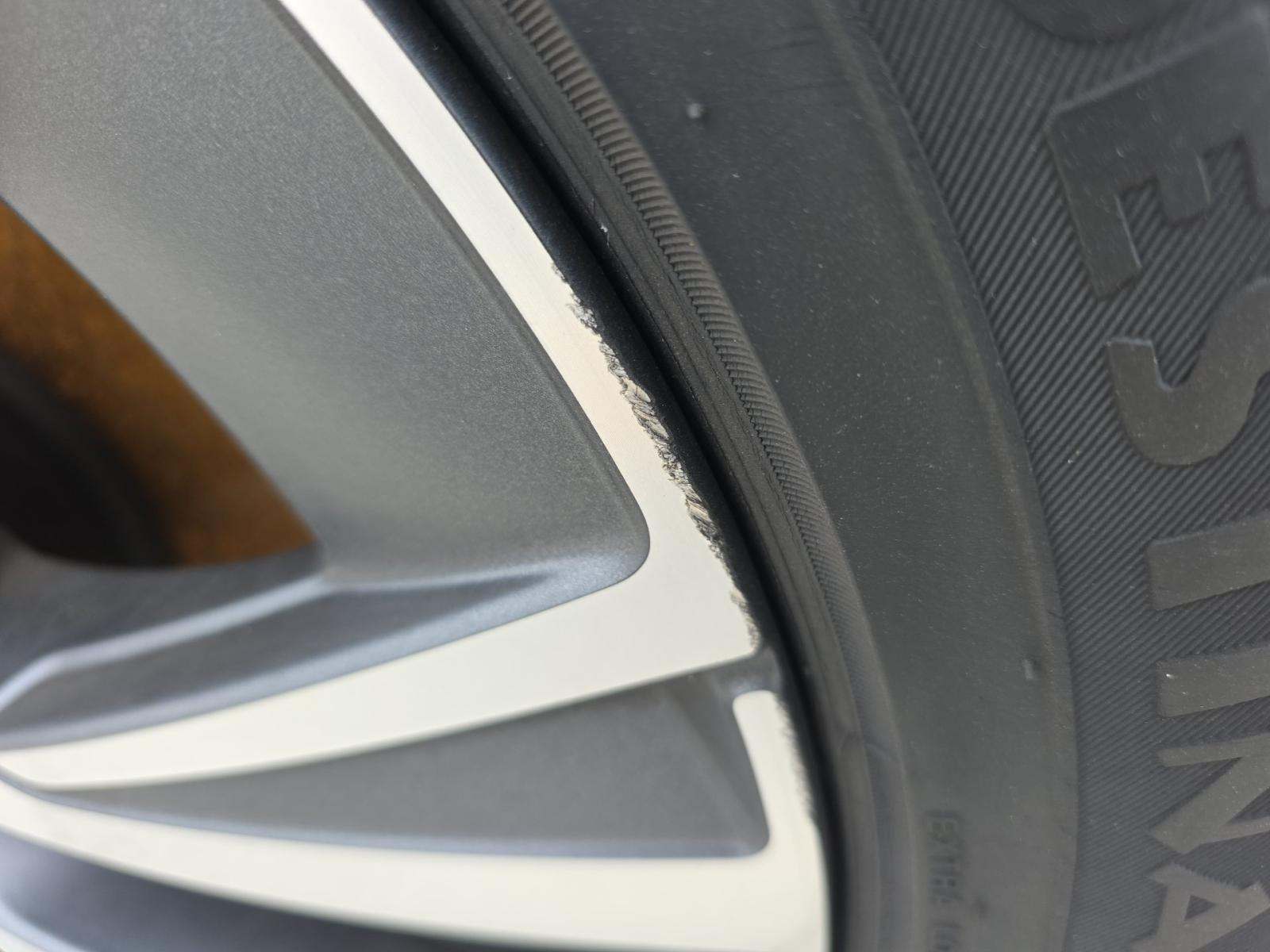 2020 Volvo XC90 T5 Momentum AWD