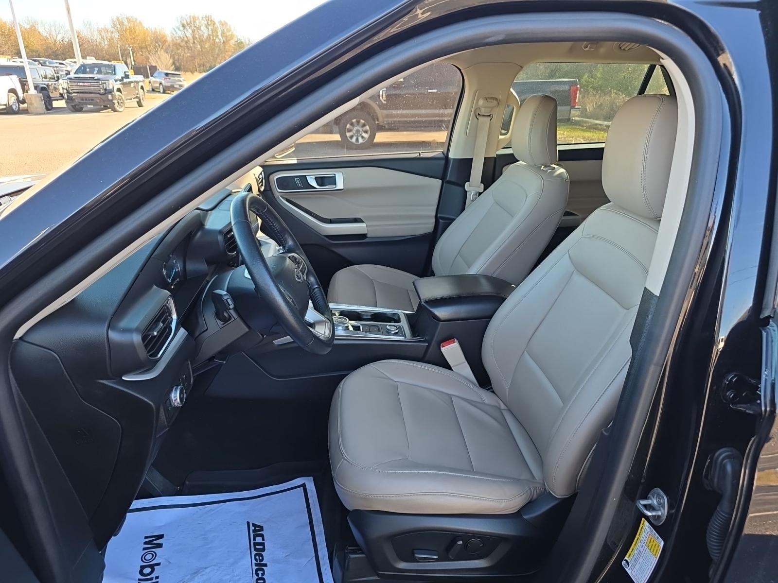 2022 Ford Explorer XLT AWD