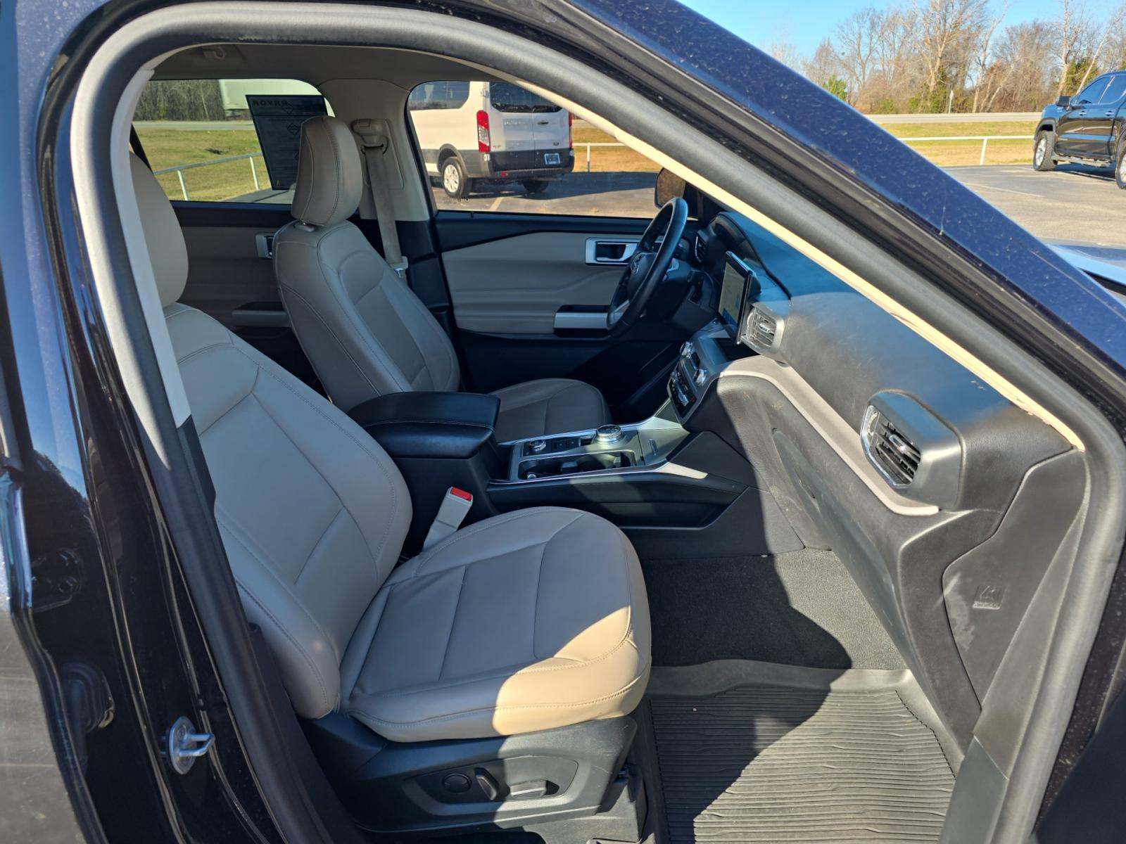 2022 Ford Explorer XLT AWD