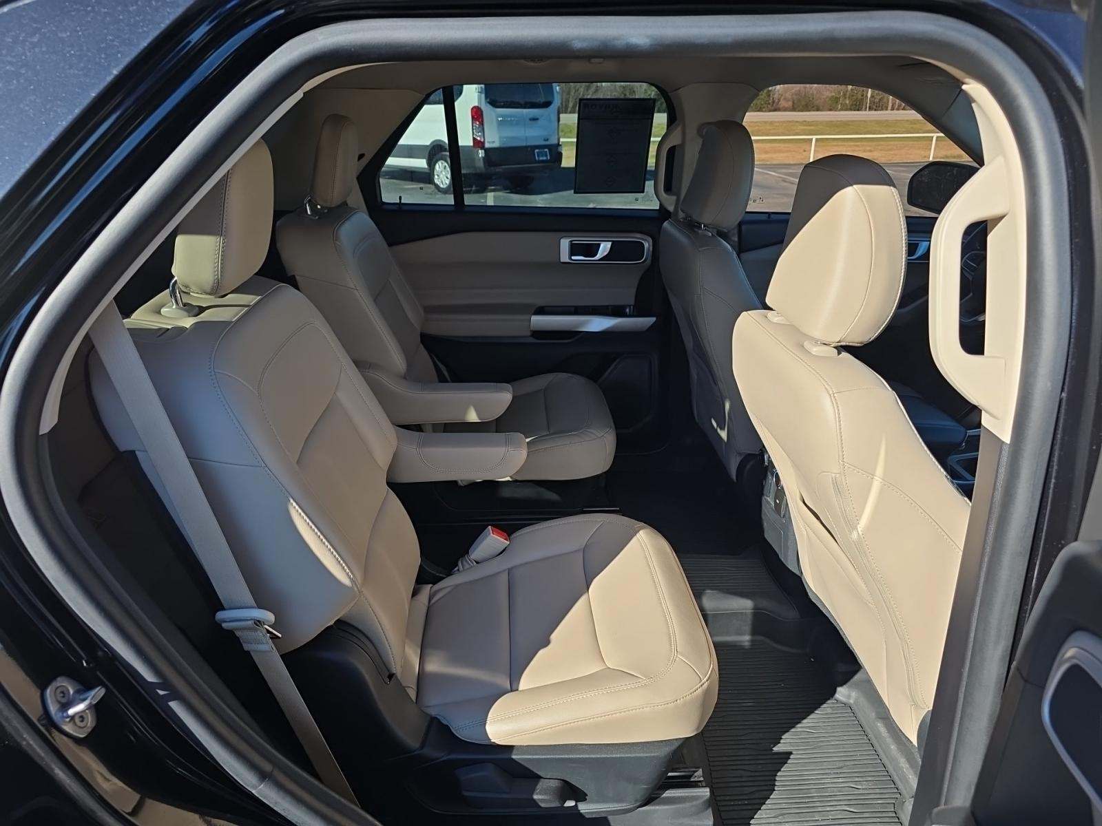 2022 Ford Explorer XLT AWD