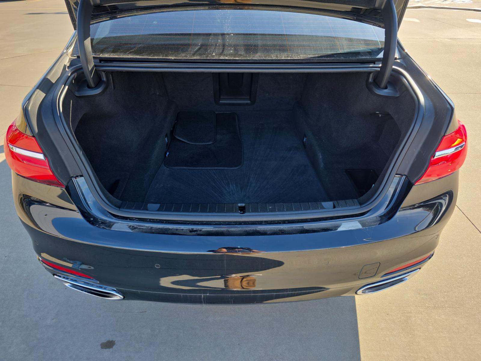 2019 BMW 7 Series 740i RWD