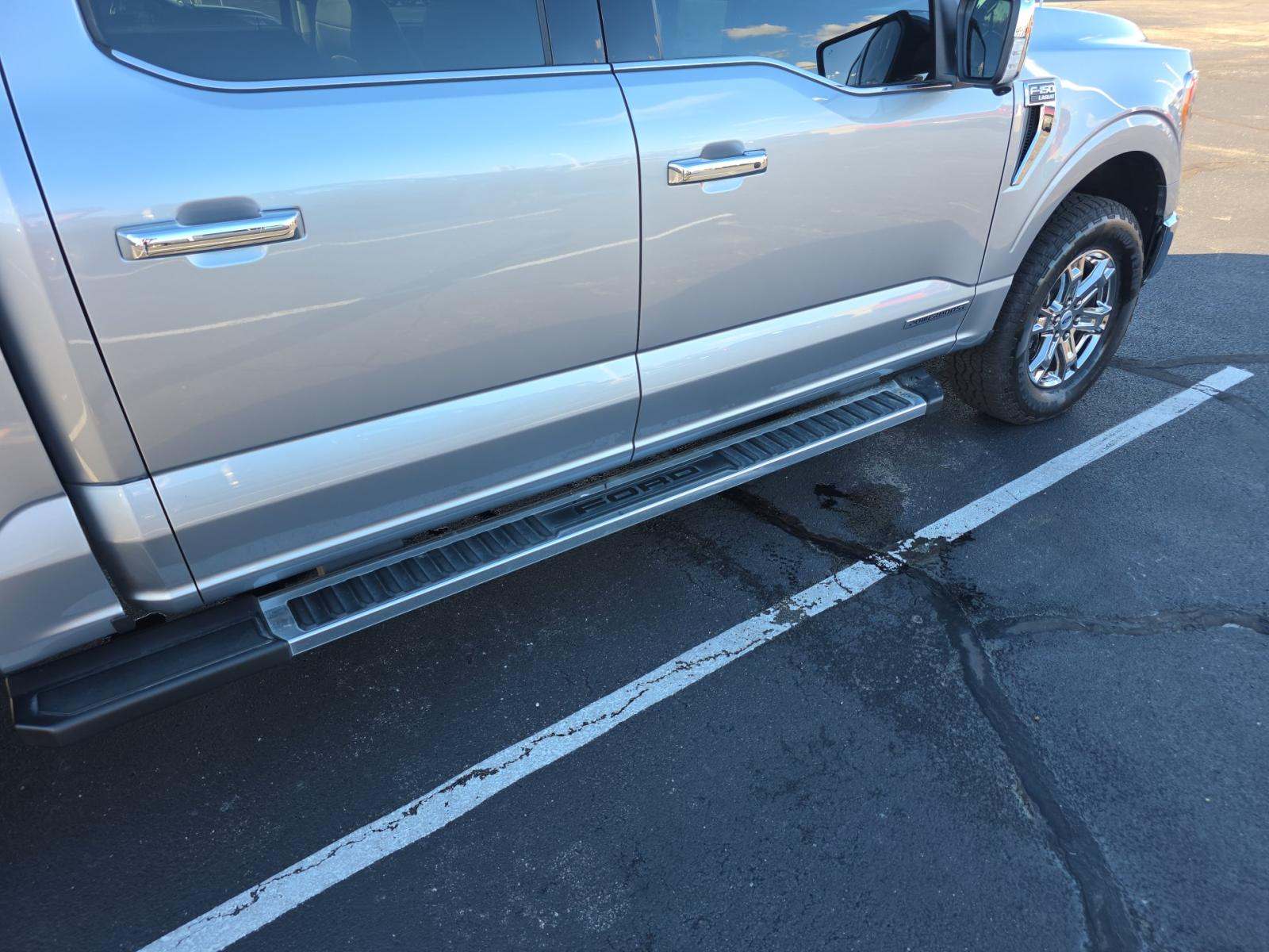 2023 Ford F-150 Hybrid Lariat AWD