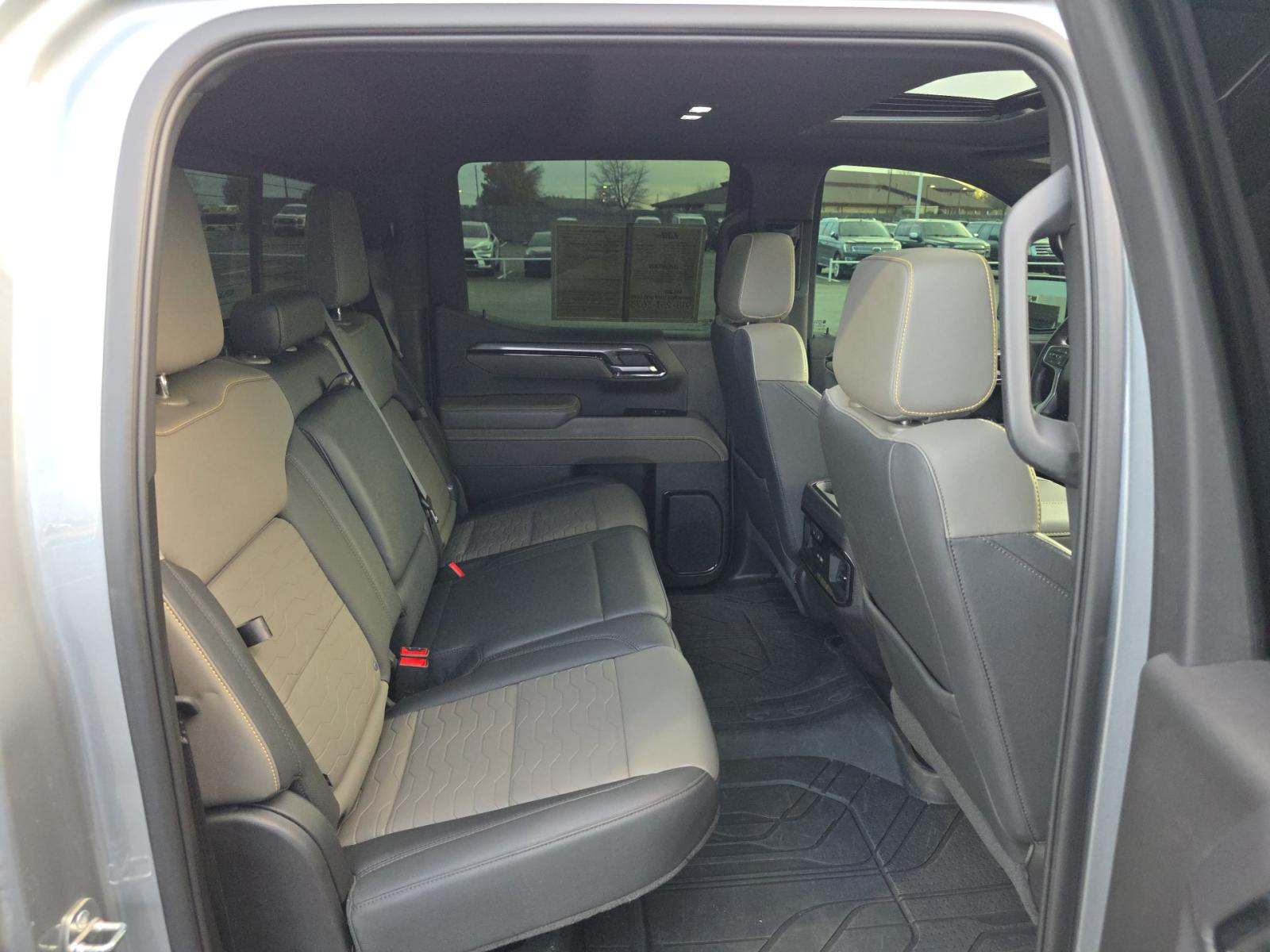 2023 Chevrolet Silverado 1500 ZR2 AWD