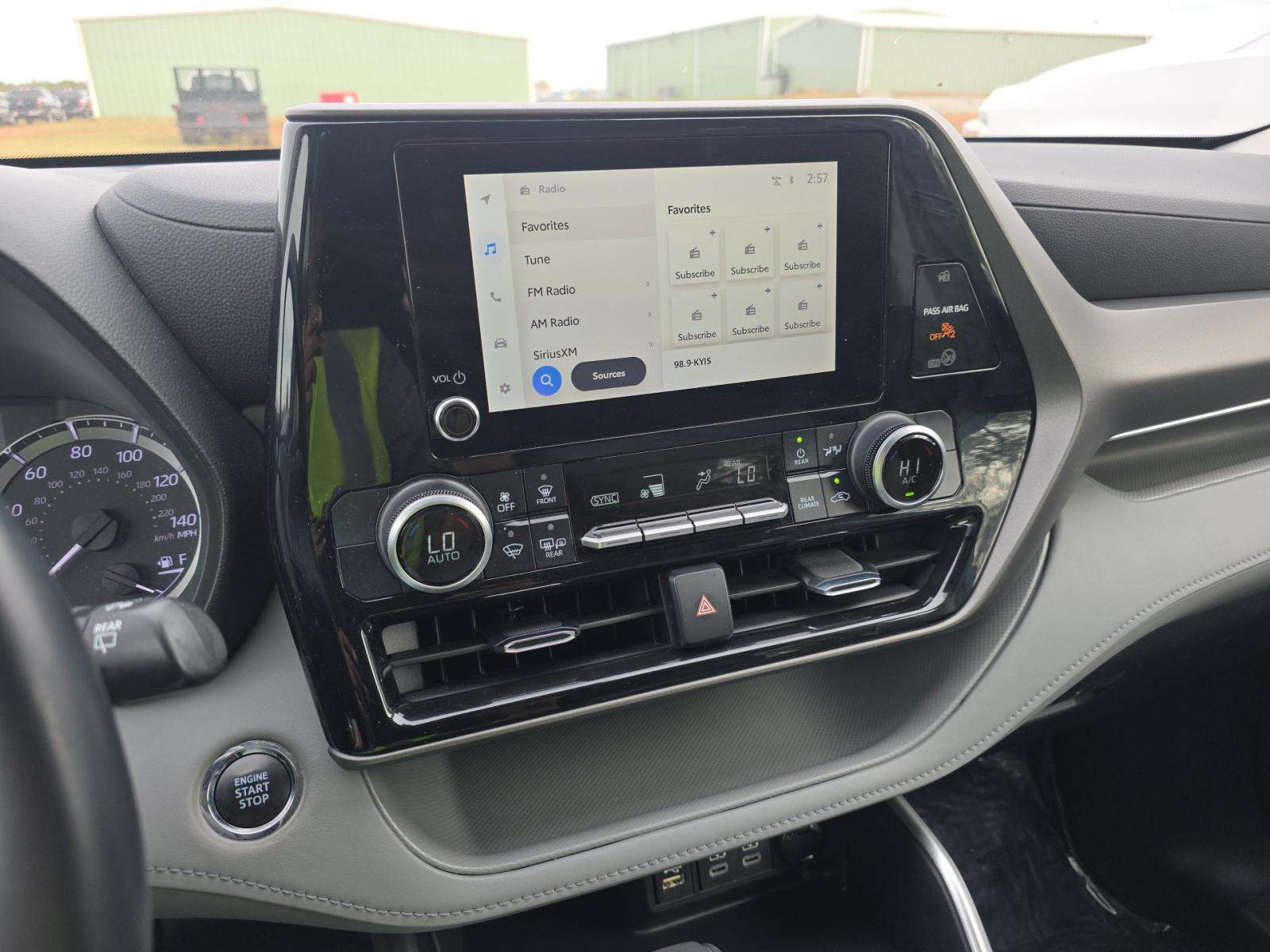 2023 Toyota Highlander LE AWD