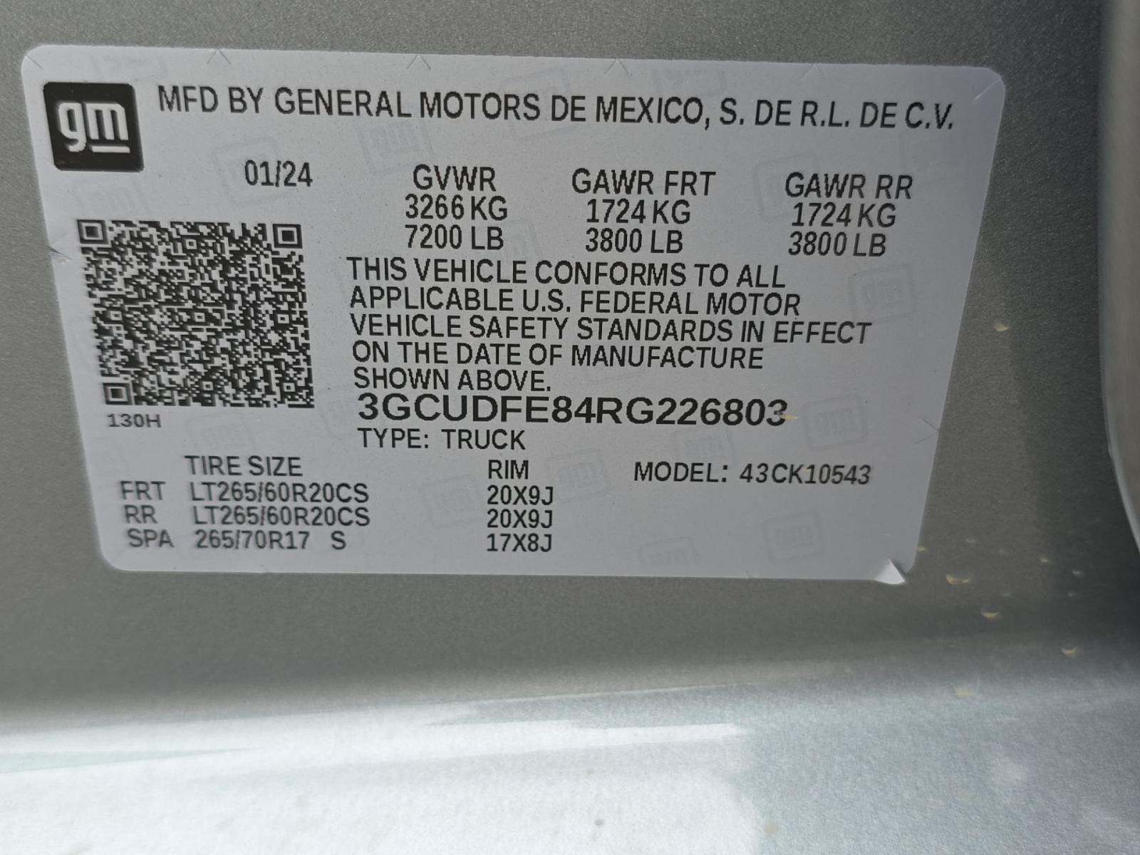 CHEVROLET SILVERADO - 1