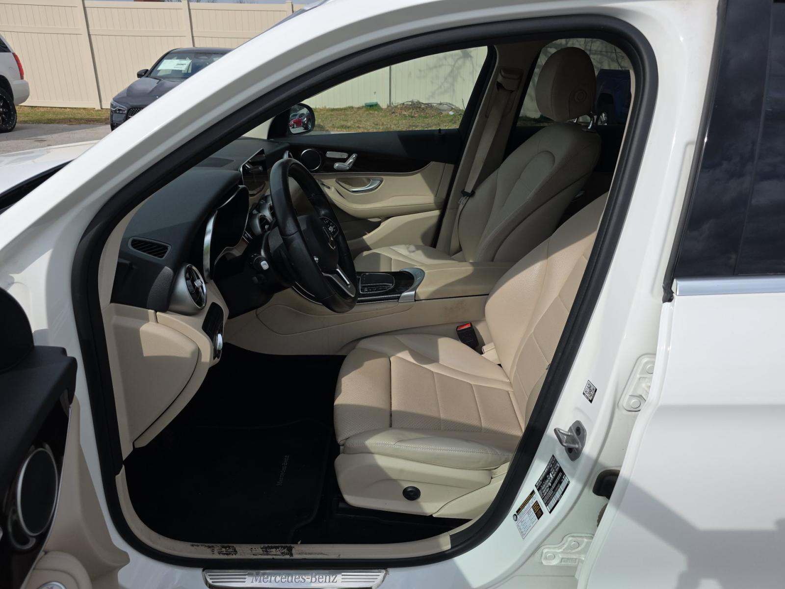 2022 Mercedes-Benz GLC GLC 300 AWD