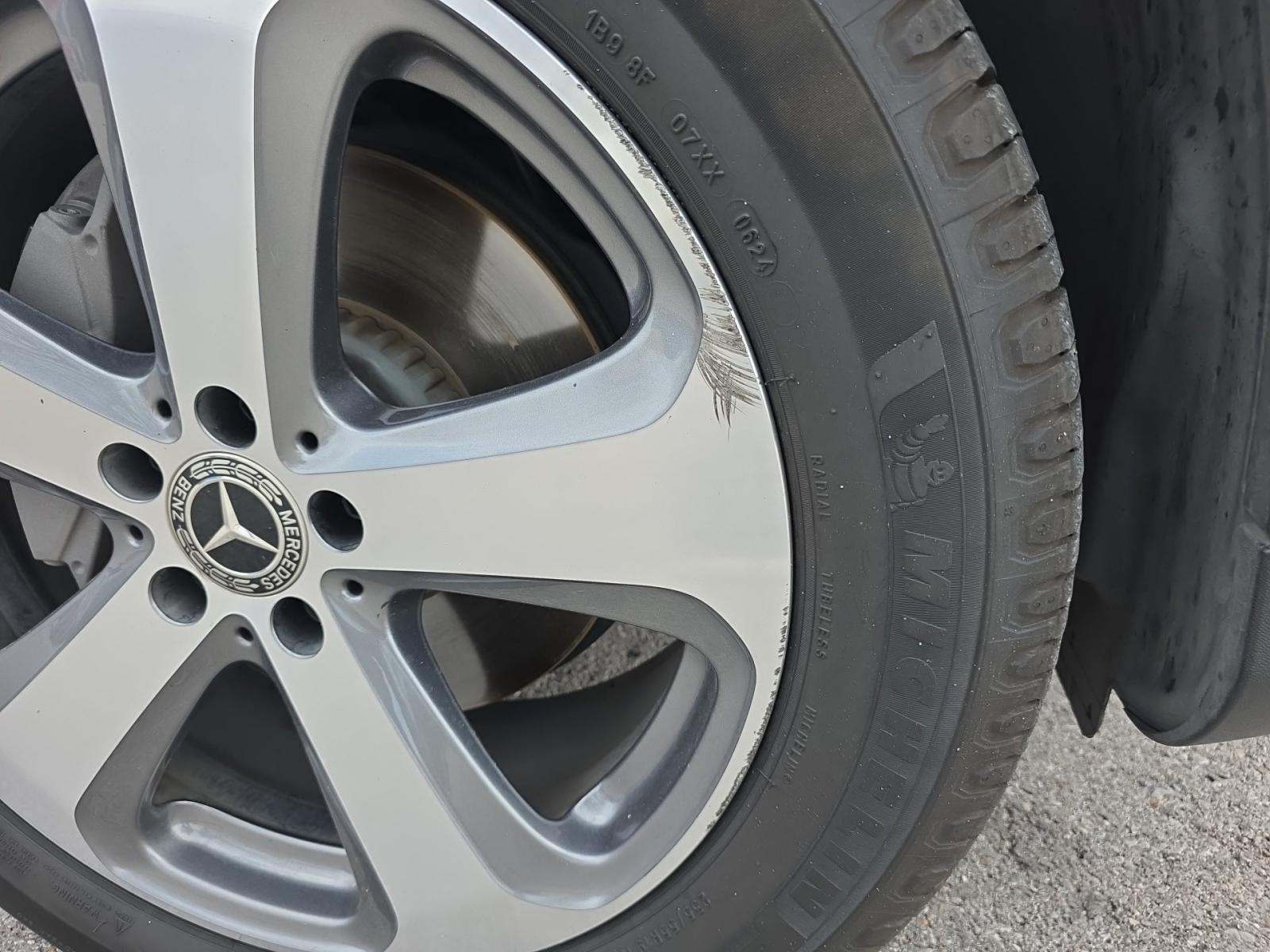 2022 Mercedes-Benz GLC GLC 300 AWD