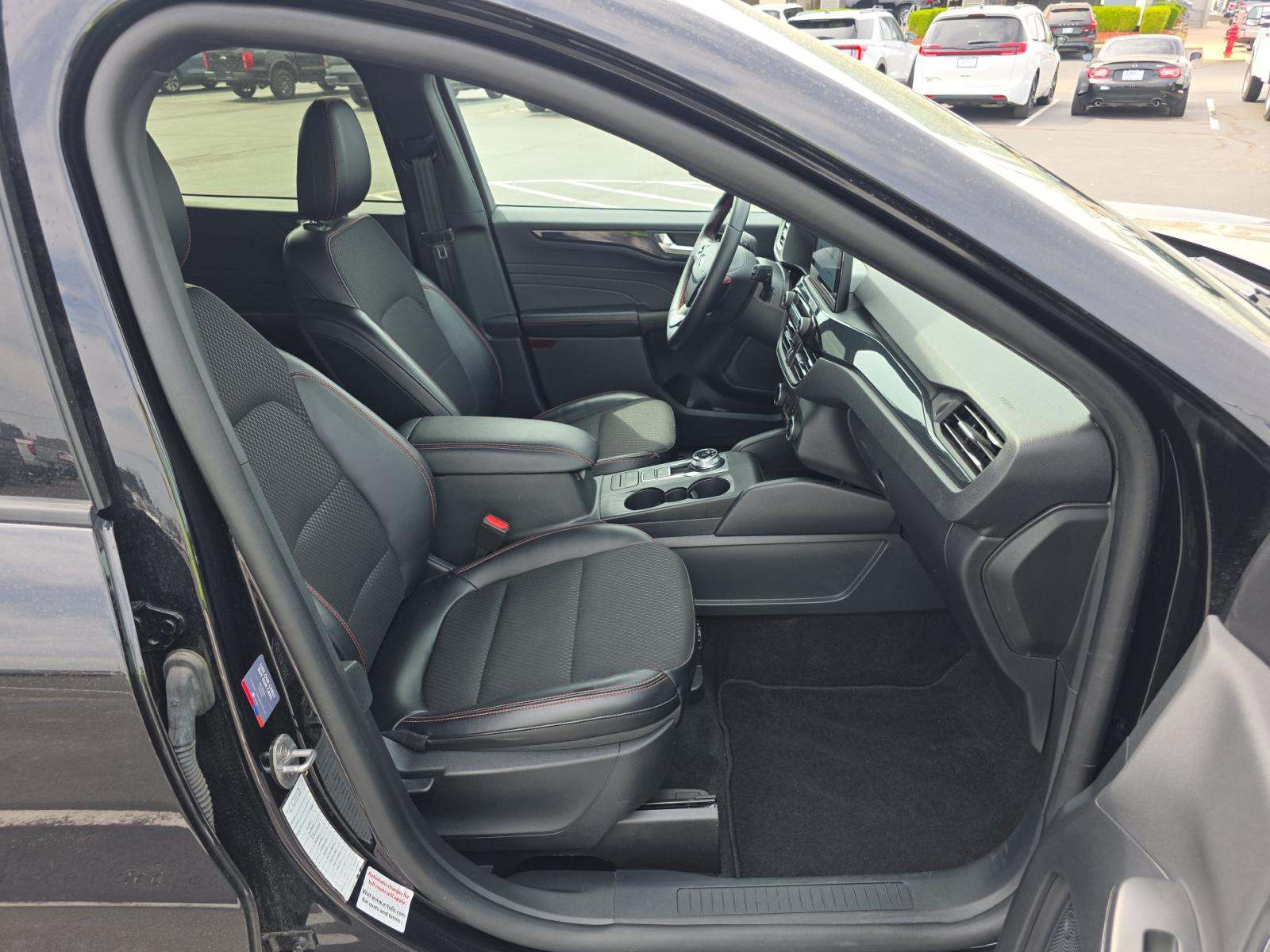 2025 Ford Escape ST-Line AWD