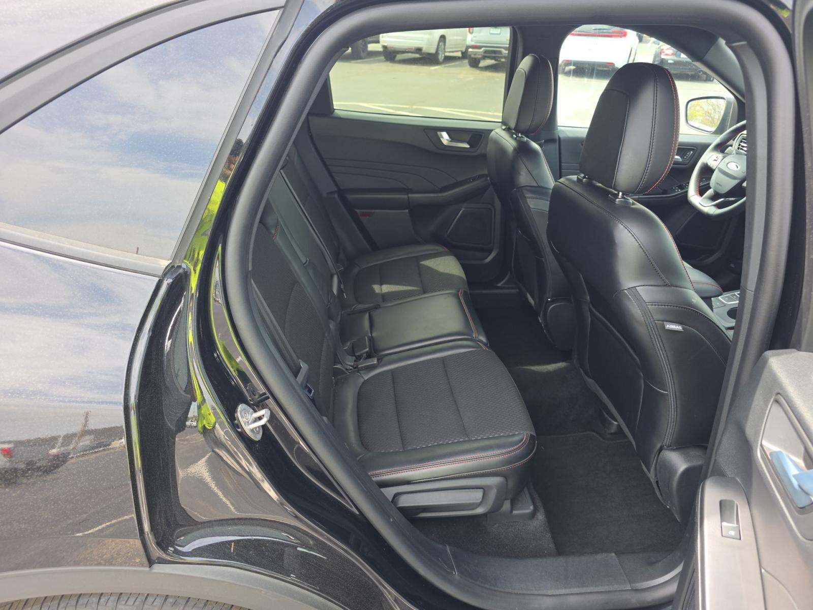 2025 Ford Escape ST-Line AWD