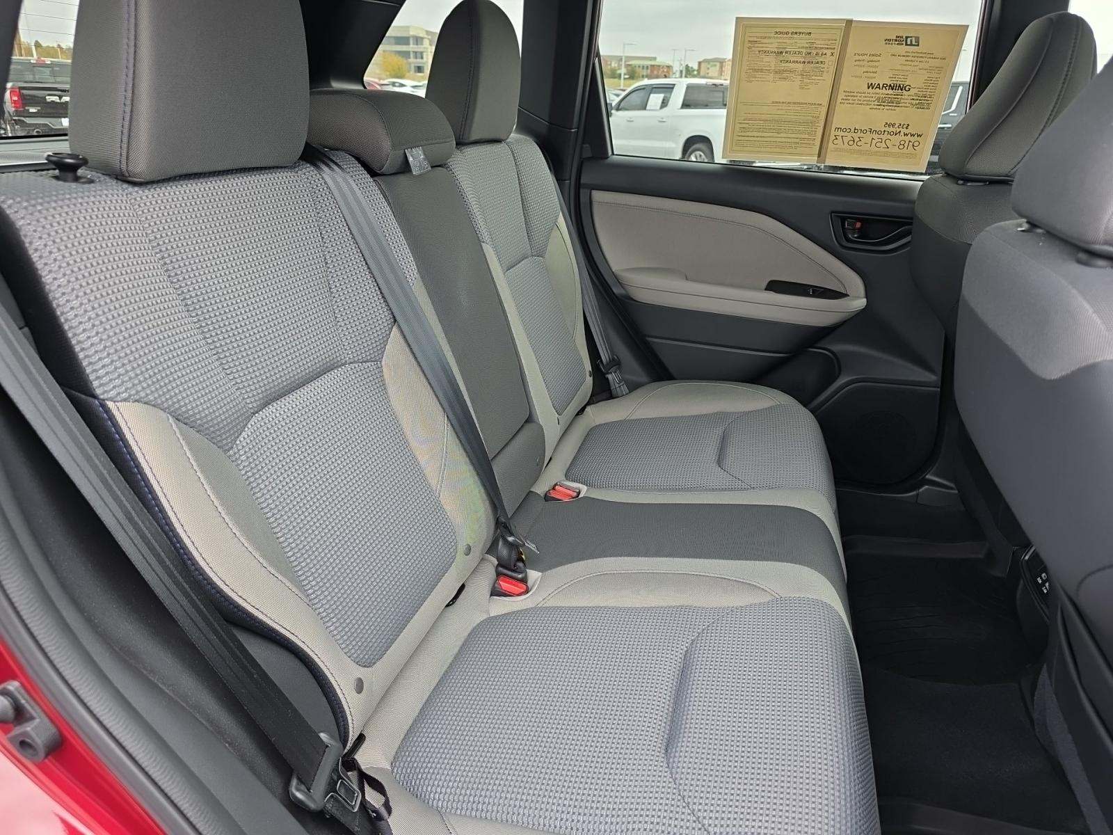 2025 Subaru Forester Premium AWD