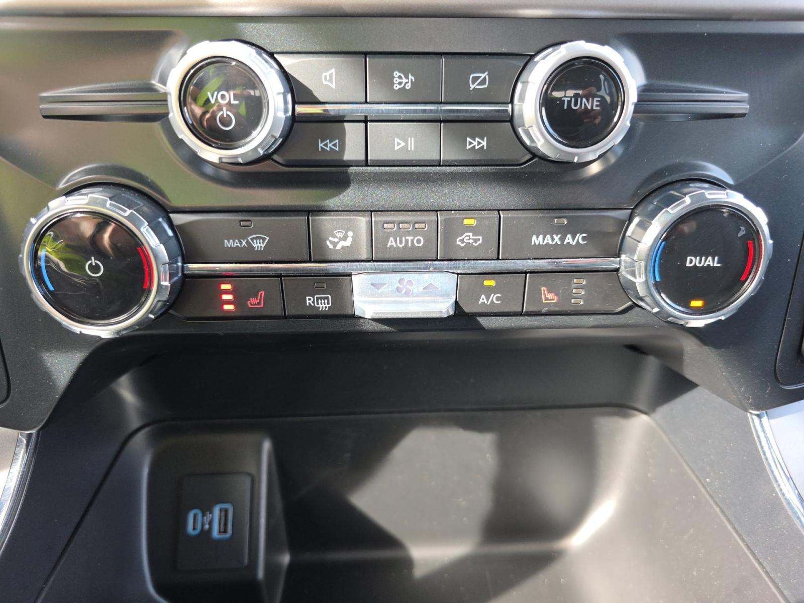 2024 Ford F-150 XLT AWD