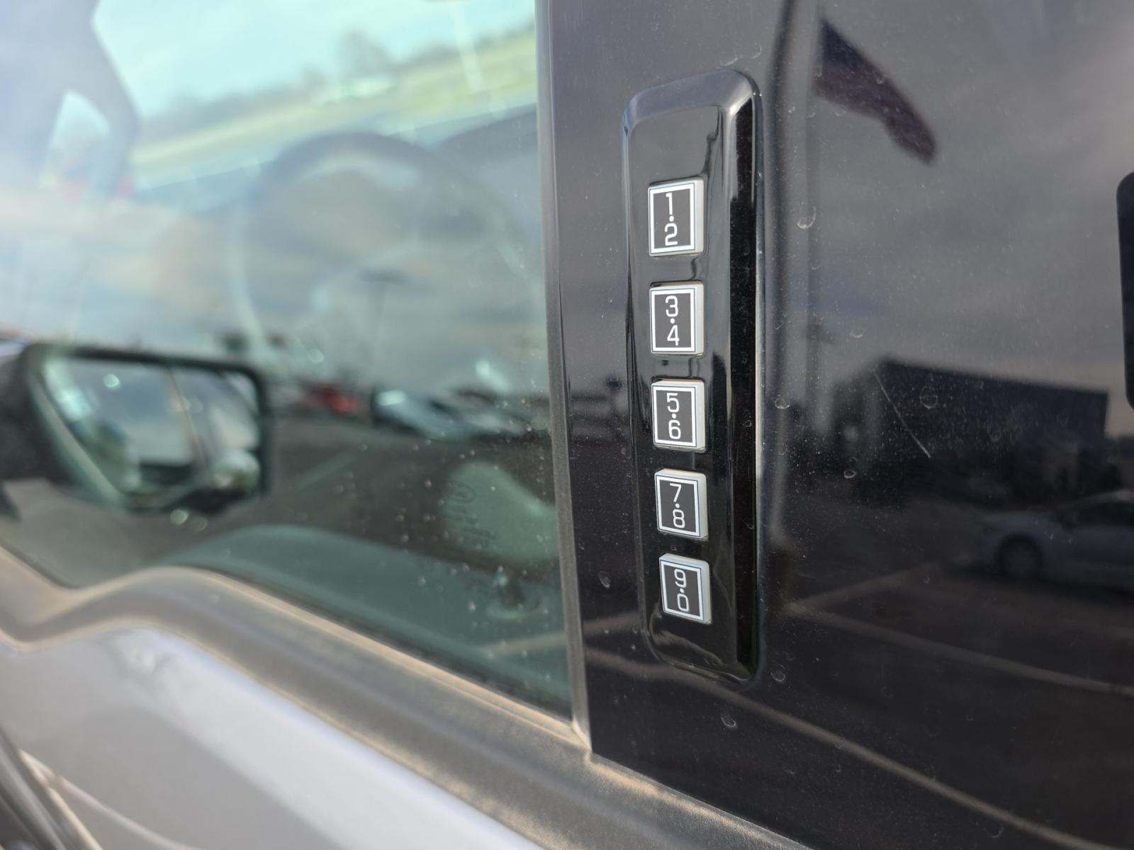 2024 Ford F-150 XLT AWD