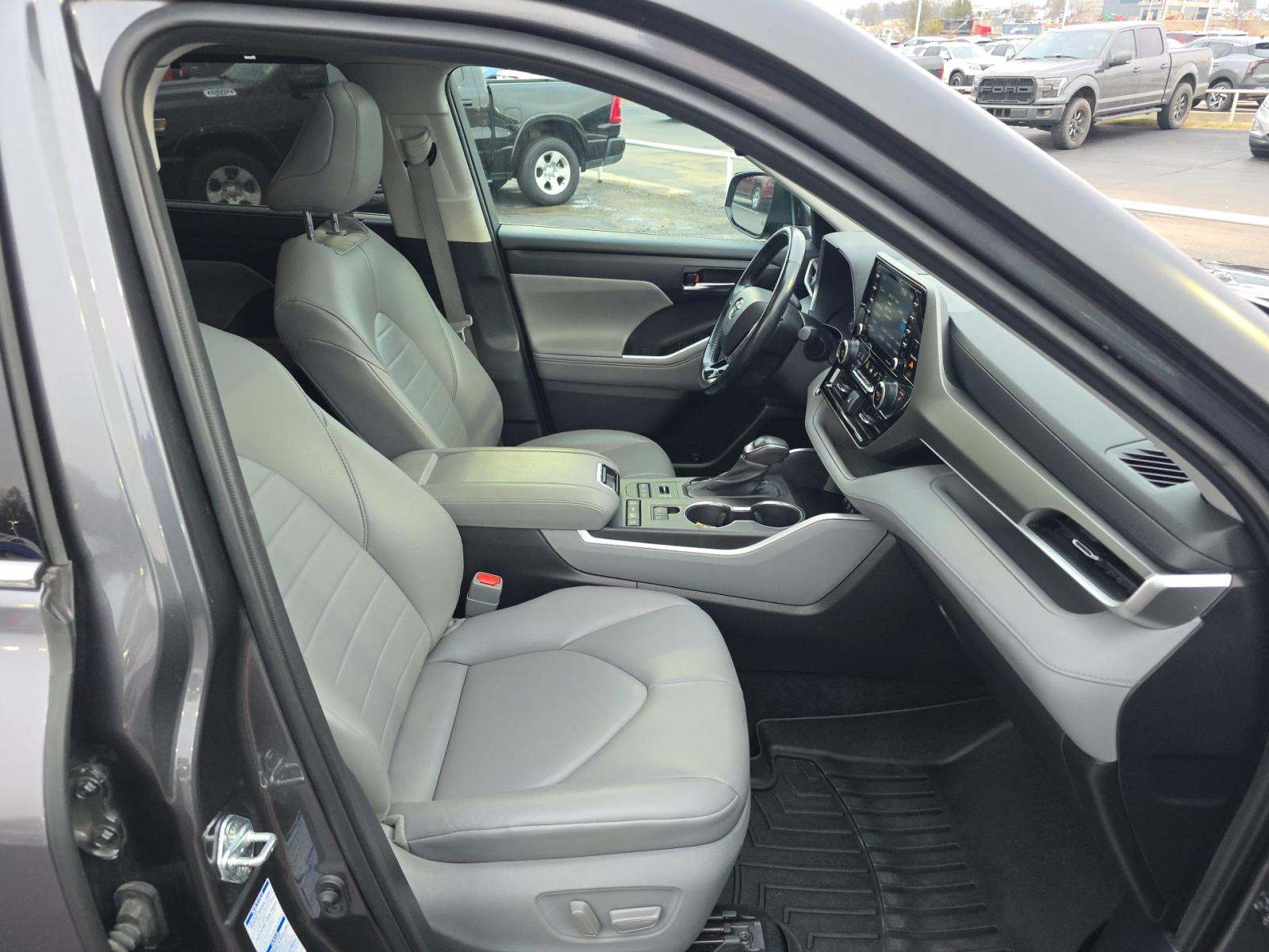 2021 Toyota Highlander XLE AWD