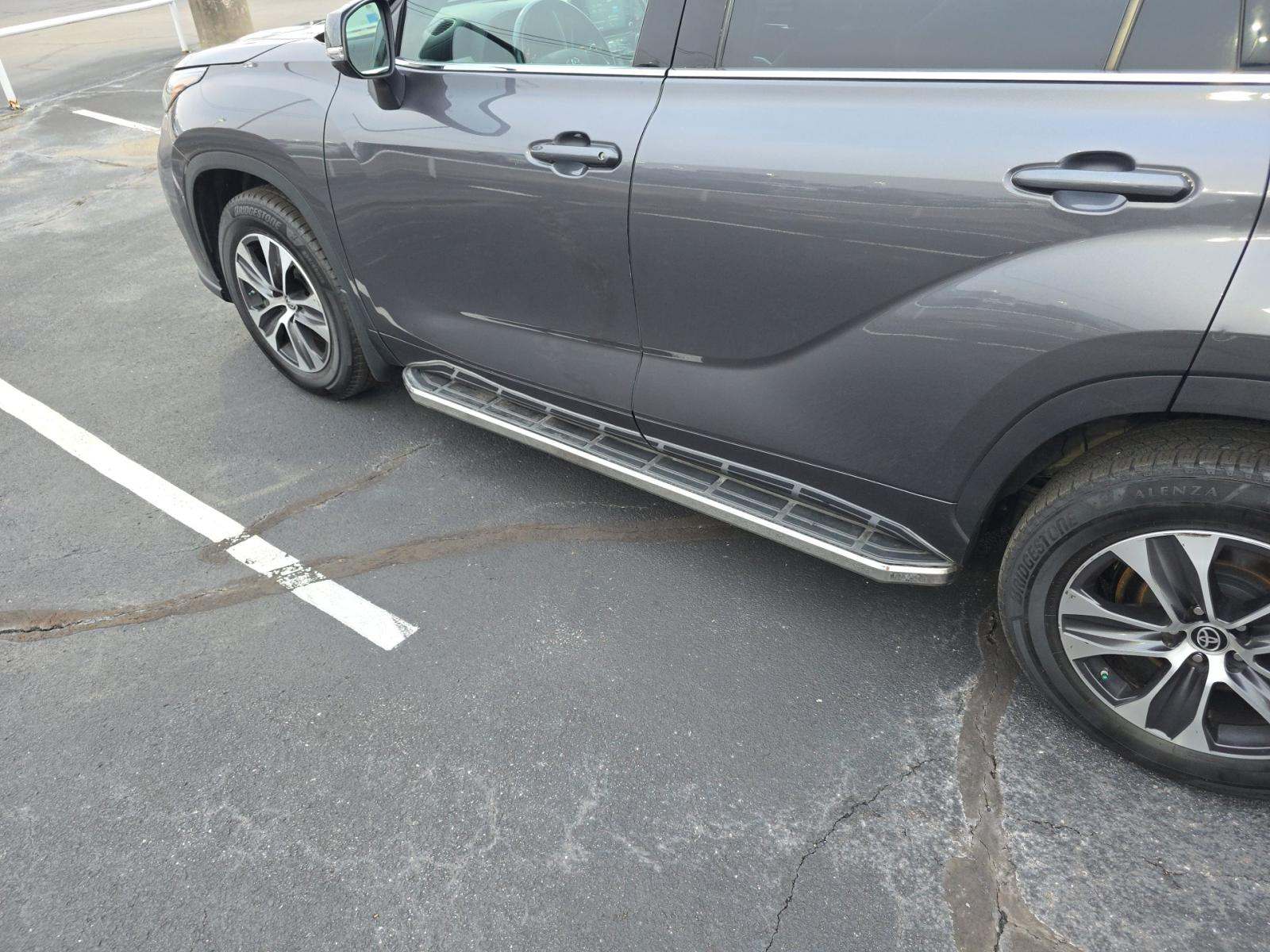 2021 Toyota Highlander XLE AWD