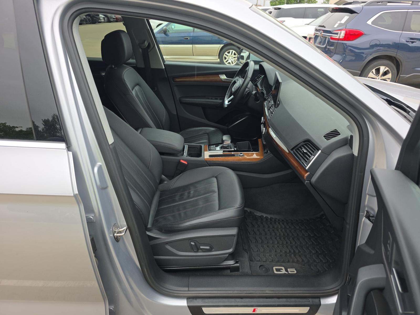 2022 Audi Q5 S line Premium Plus AWD