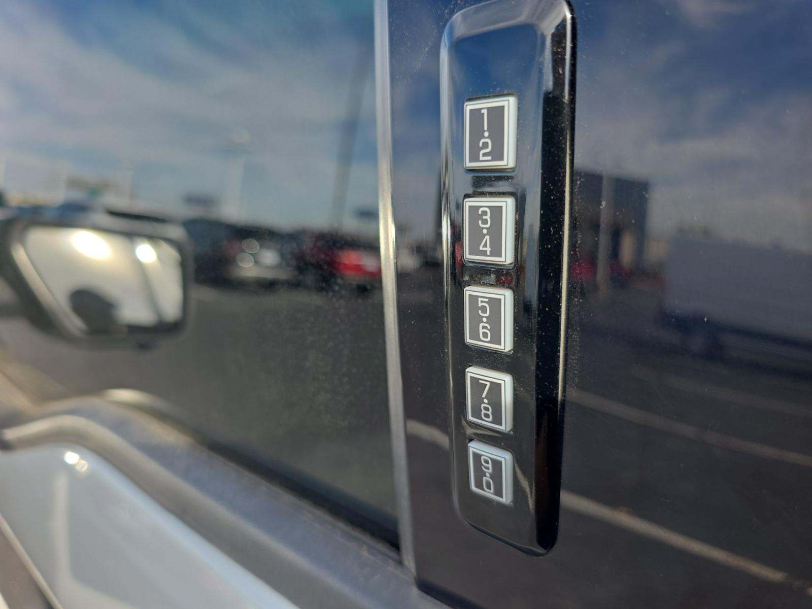 2023 Ford F-150 Hybrid XLT AWD