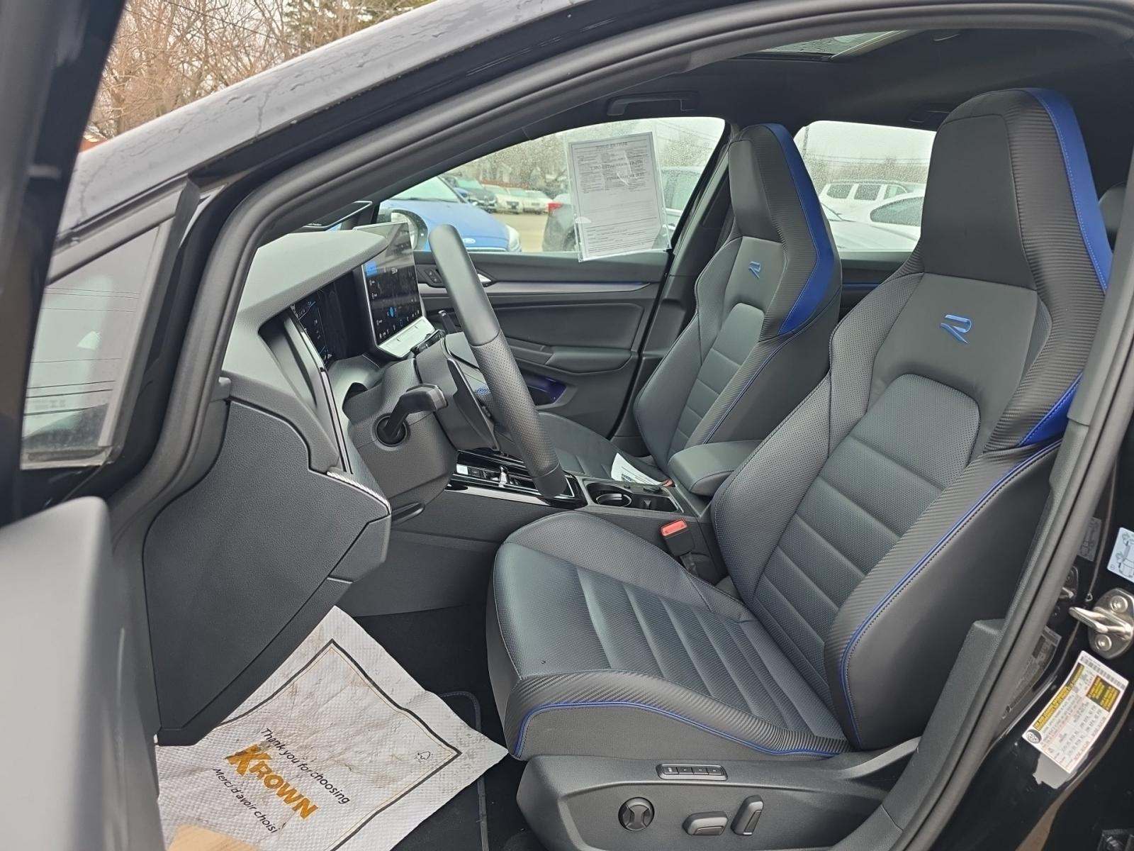 2025 Volkswagen Golf Base AWD