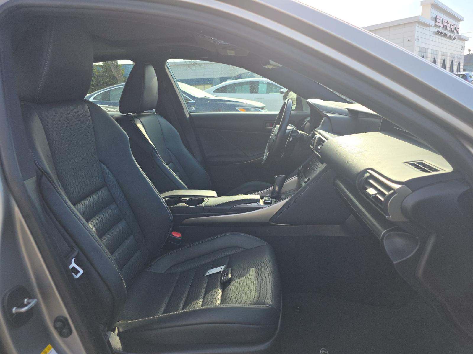 2018 Lexus IS IS 300 F SPORT AWD