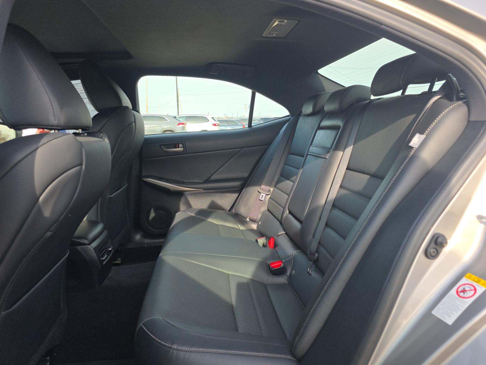 2018 Lexus IS IS 300 F SPORT AWD