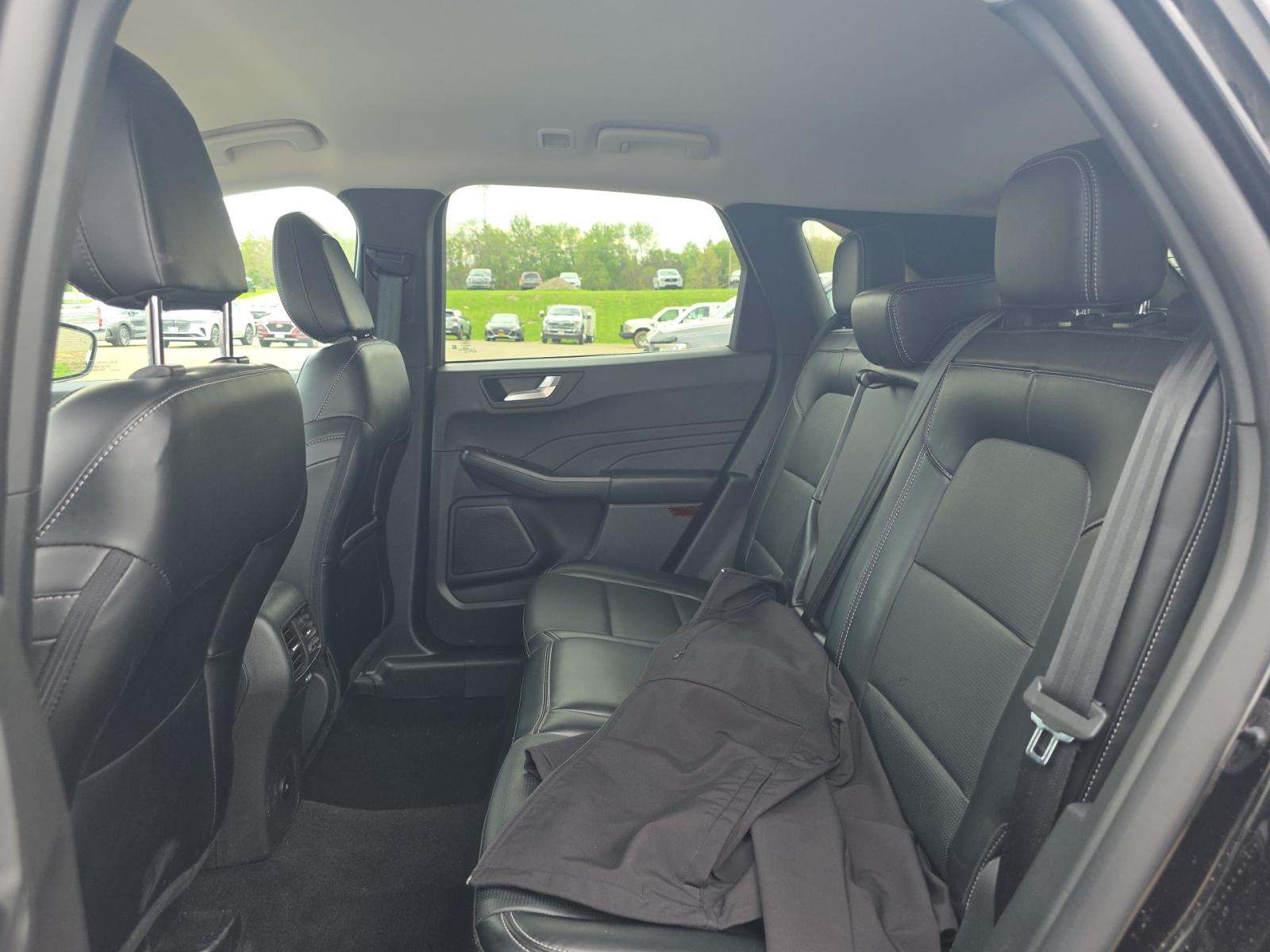FORD ESCAPE - 9