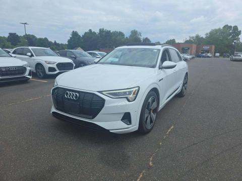 High-quality used cars Audi e-tron. Only Clean Title!